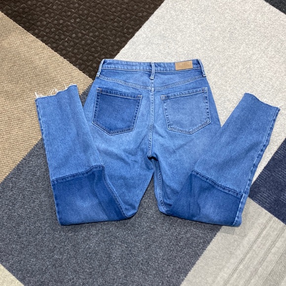 Hollister Ultra High Rise Mom Jean Sz 3R - Picture 2 of 3